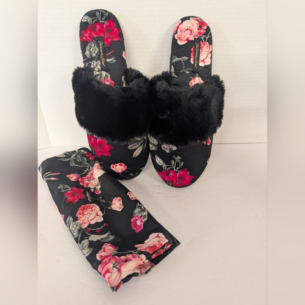 Victoria Secret Black Pink Faux Fur Slippers With Bag NWT
